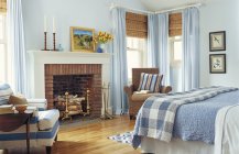 Дизайн спальни в голубом убранстве